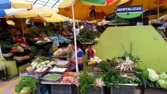 Mercado 10 de Agosto